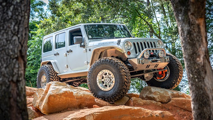 Silver Bullet: A Corvette Powered Wrangler With Real Trail Chops |  DrivingLine