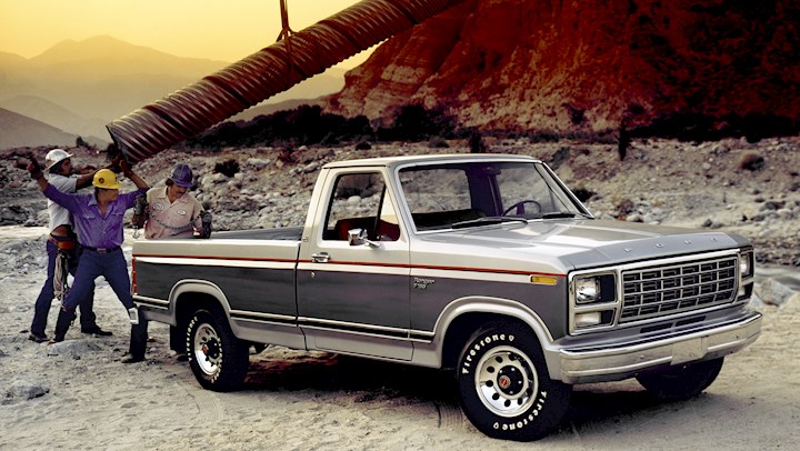  La Ford F-150 1980-1986 es una generación pasada por alto de camionetas clásicas |  Línea de conducción