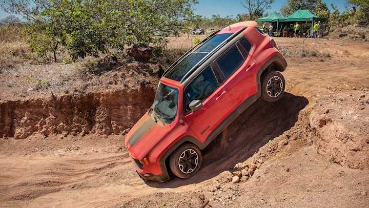 Jeep Renegade Por qué este pequeño todoterreno es uno de los CUV más subestimados que existen renegade off road Jeep Renegade Por qué este pequeño todoterreno es uno de los CUV más subestimados que existen
