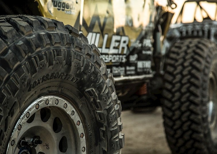 Hail To The King! Erik Miller wins the 2016 King of the Hammers