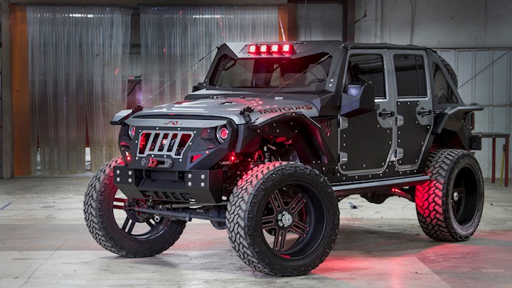 Fab Fours 2015 Jeep Wrangler Unlimited Rubicon Mall Assault JK | DrivingLine
