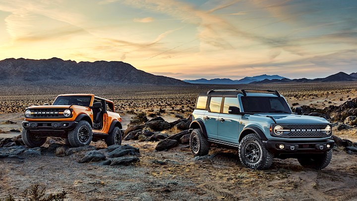 2021 Ford Bronco vs Jeep Wrangler & Toyota 4Runner: How Does the Competition Stack Up? | DrivingLine 2021 Ford Bronco vs Jeep Wrangler & Toyota 4Runner: How Does the Competition Stack Up? | DrivingLine