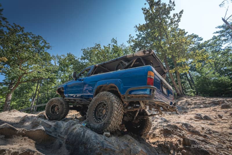 Toyota 4Runner rock crawling with tube bumpers installed