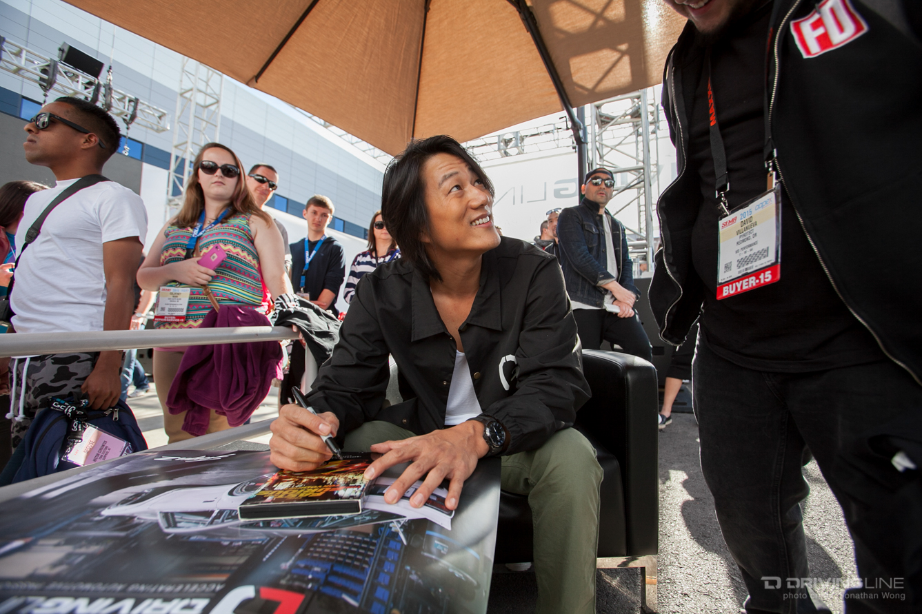 21dl sema 2015 d3 jw booth 04 04