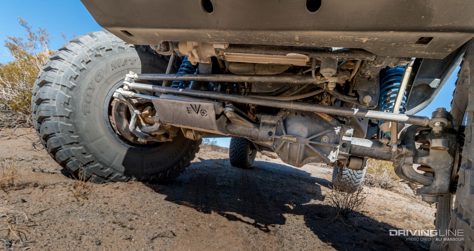 2014 Jeep Wrangler Unlimited Rubicon dual-purpose JK Evo Dynatrac ProRock 60