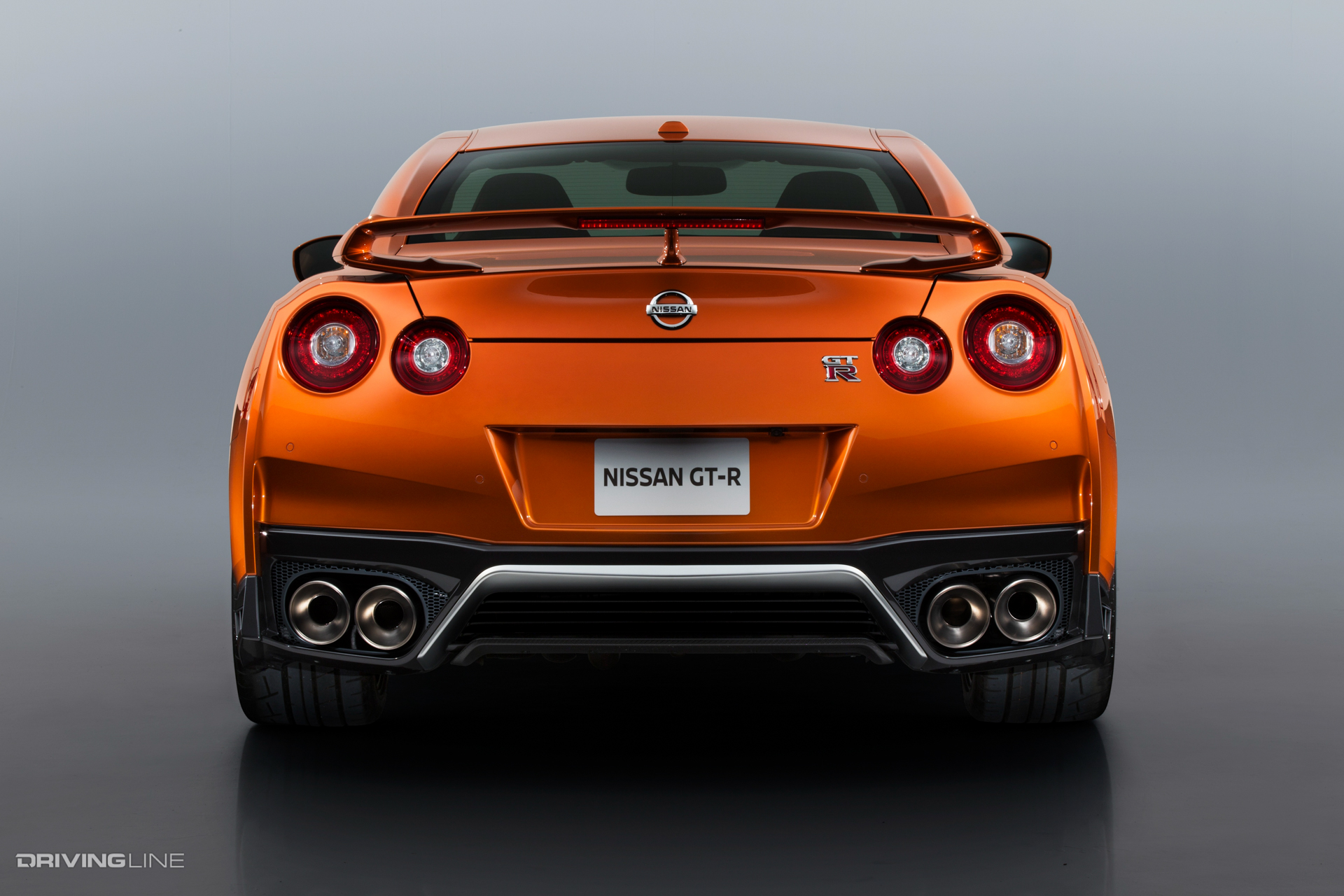 drivingline 2017 nissan gtr 23