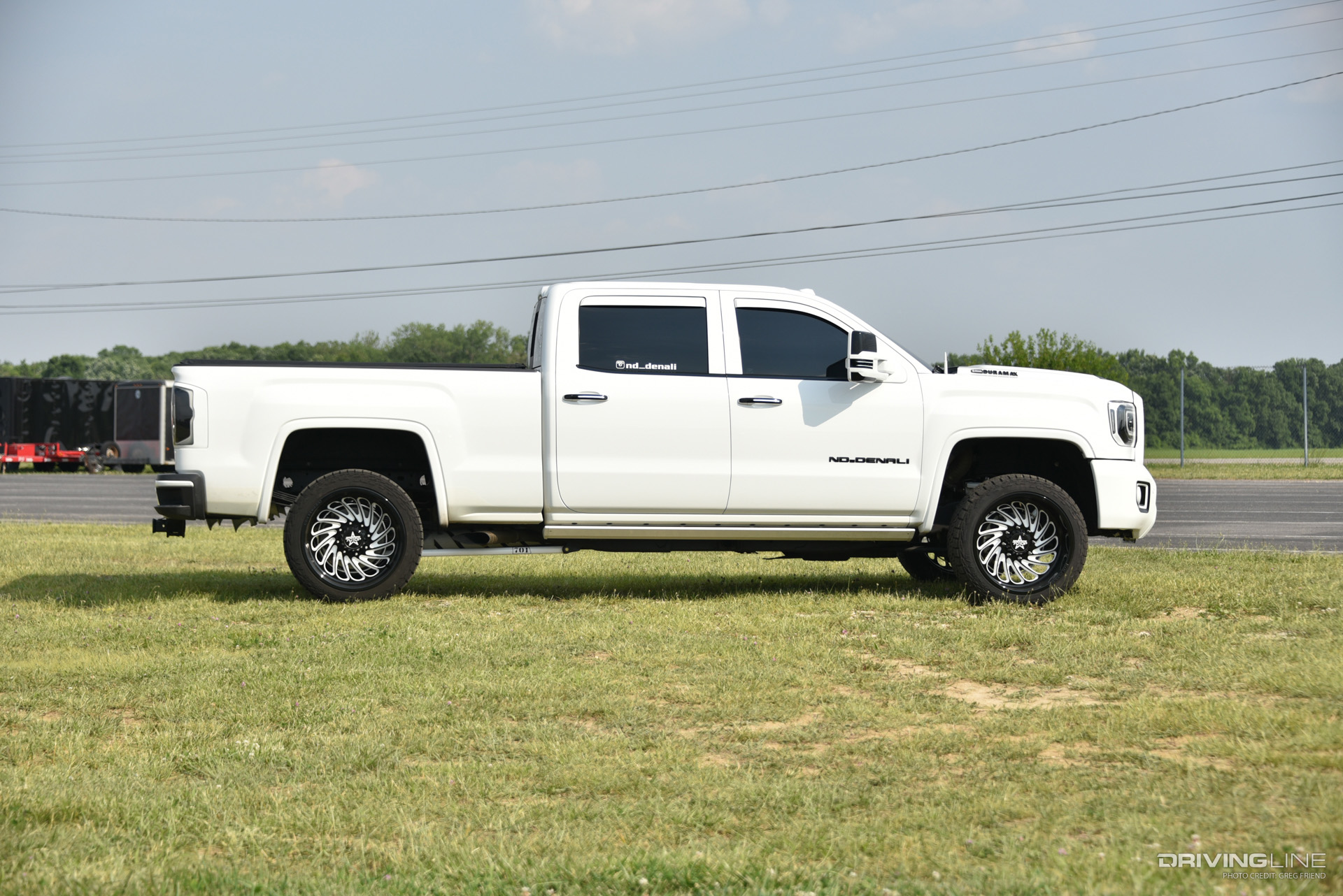 Reverse Leveled GMC Sierra 2500 HD Denali Duramax
