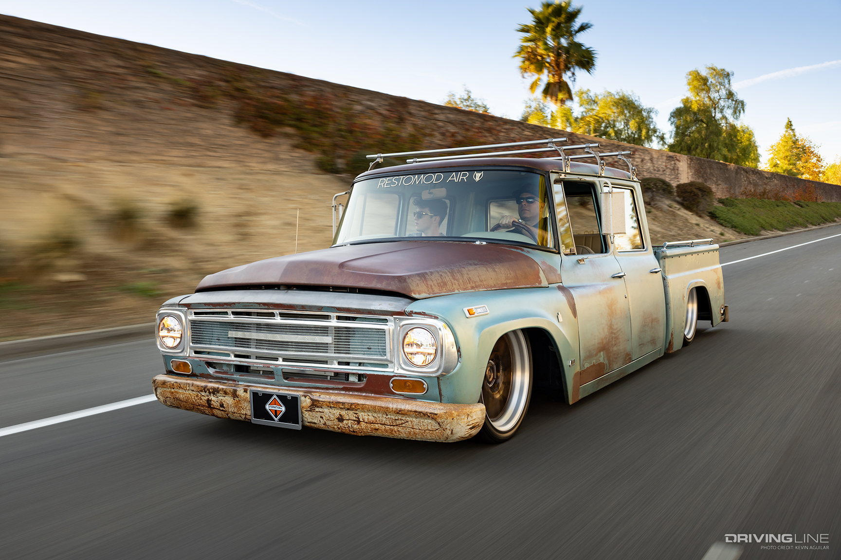 Front of Tony Leal's 1968 International Harvester Travelette