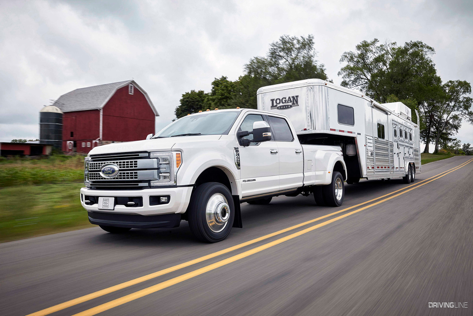 009-2017-Ford-F450-Towing-Horse-Trailer