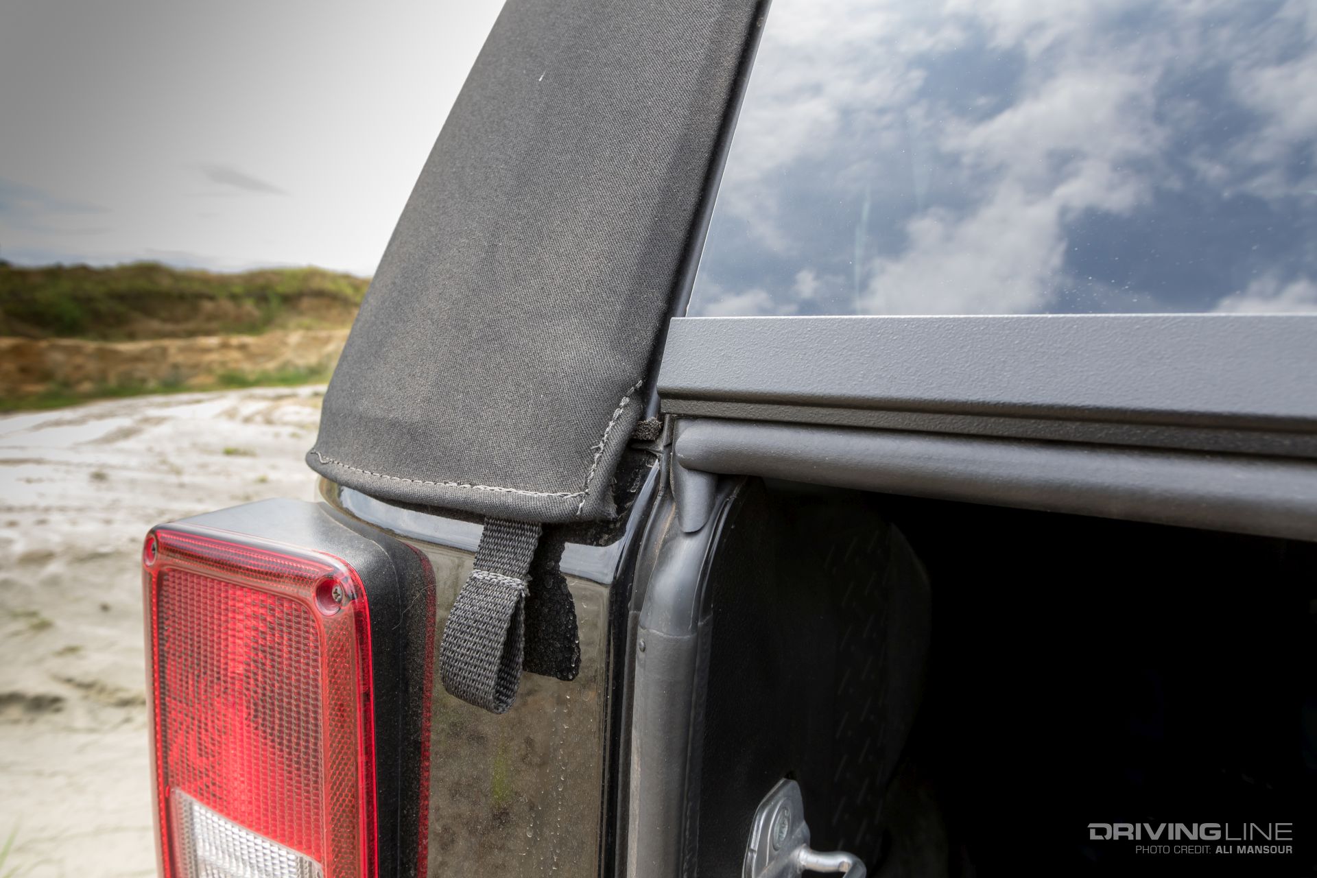 2013-jeep-wrangler-unlimited-bestop-trektop-pro-hybrid-review