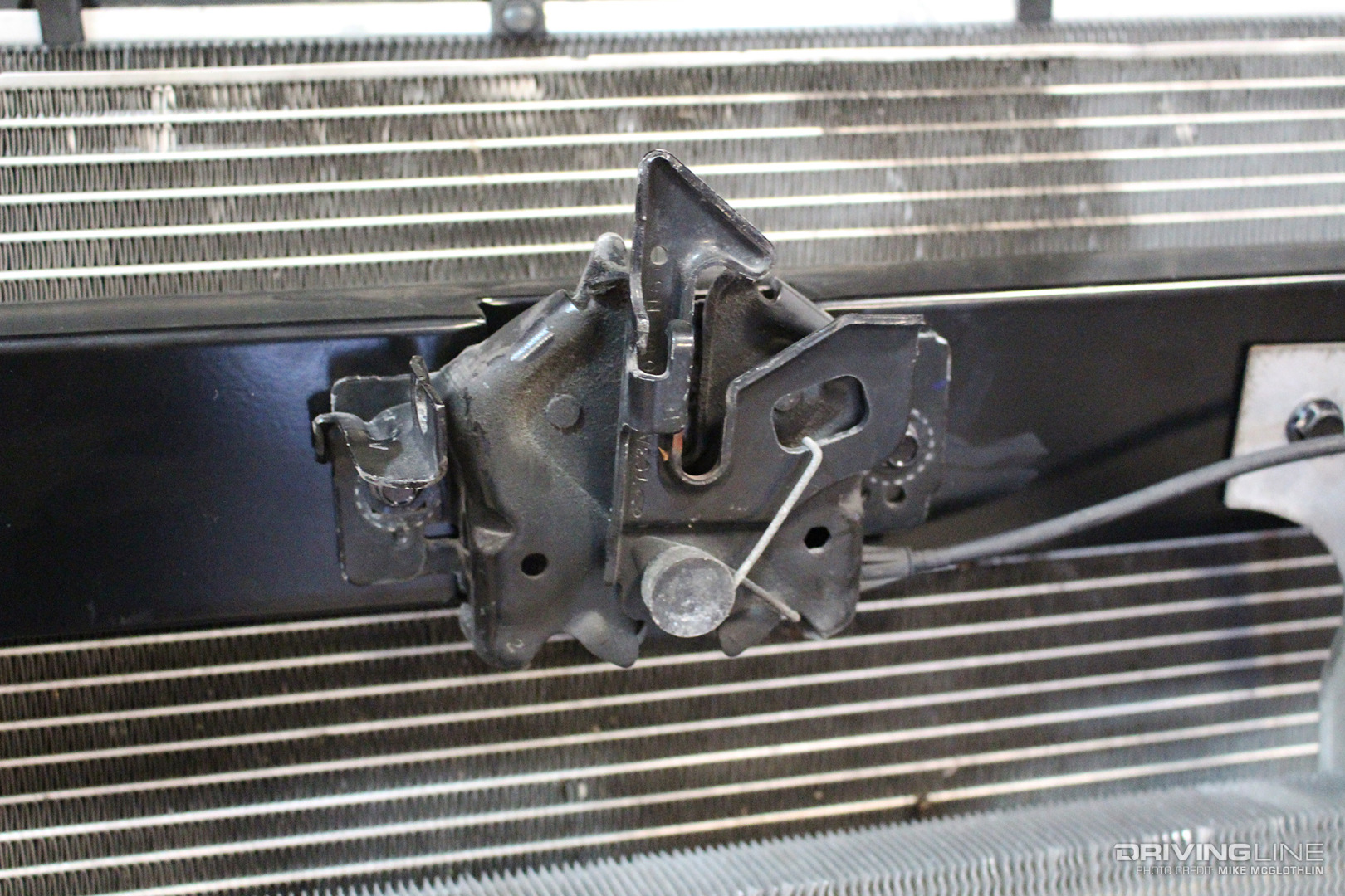 009-2010-Ford-F-350-Hood-Latch