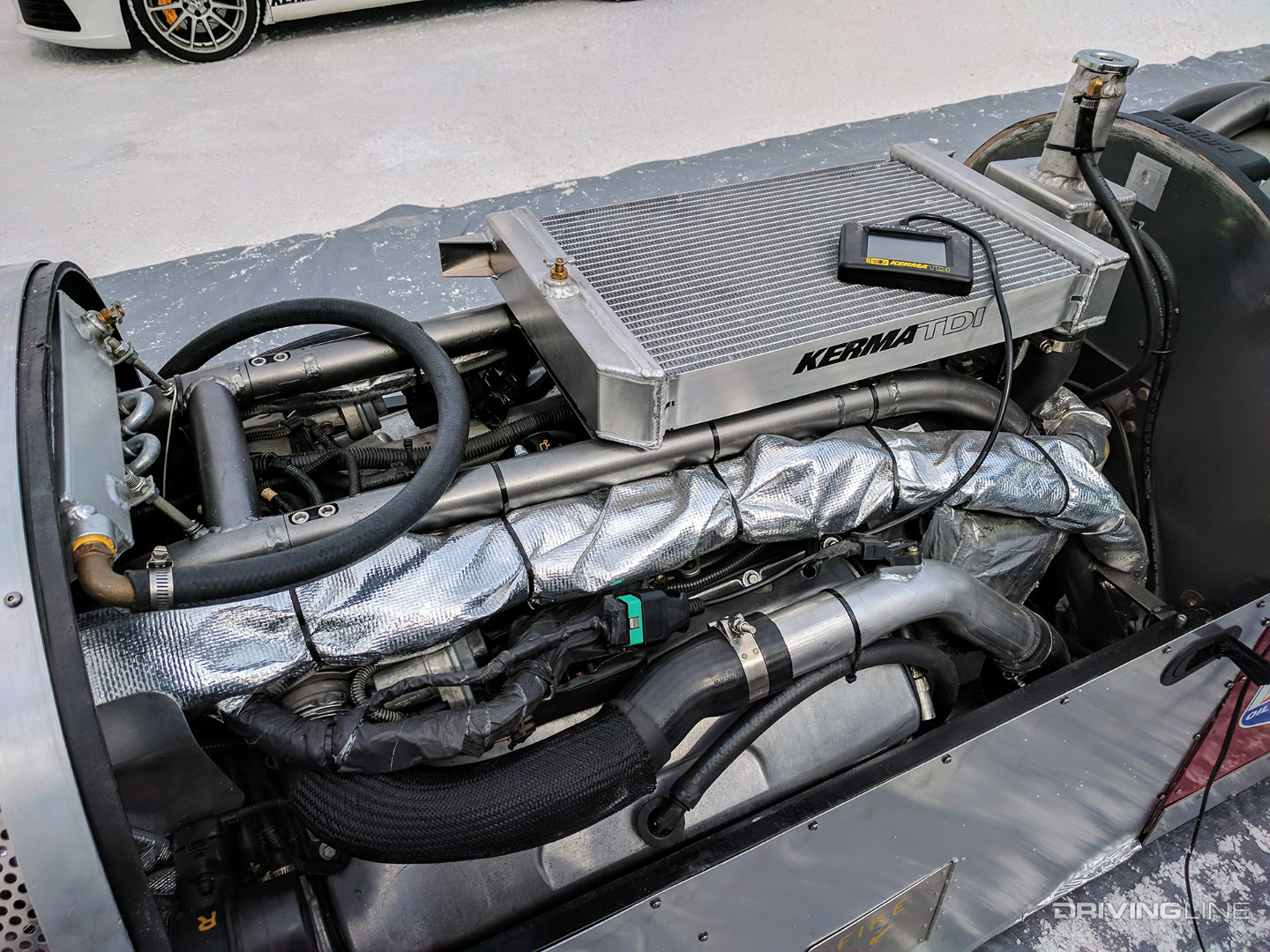 005-VW-Diesel-V10-TDI