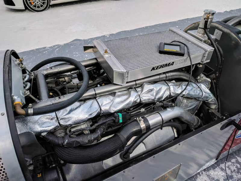 005-VW-Diesel-V10-TDI