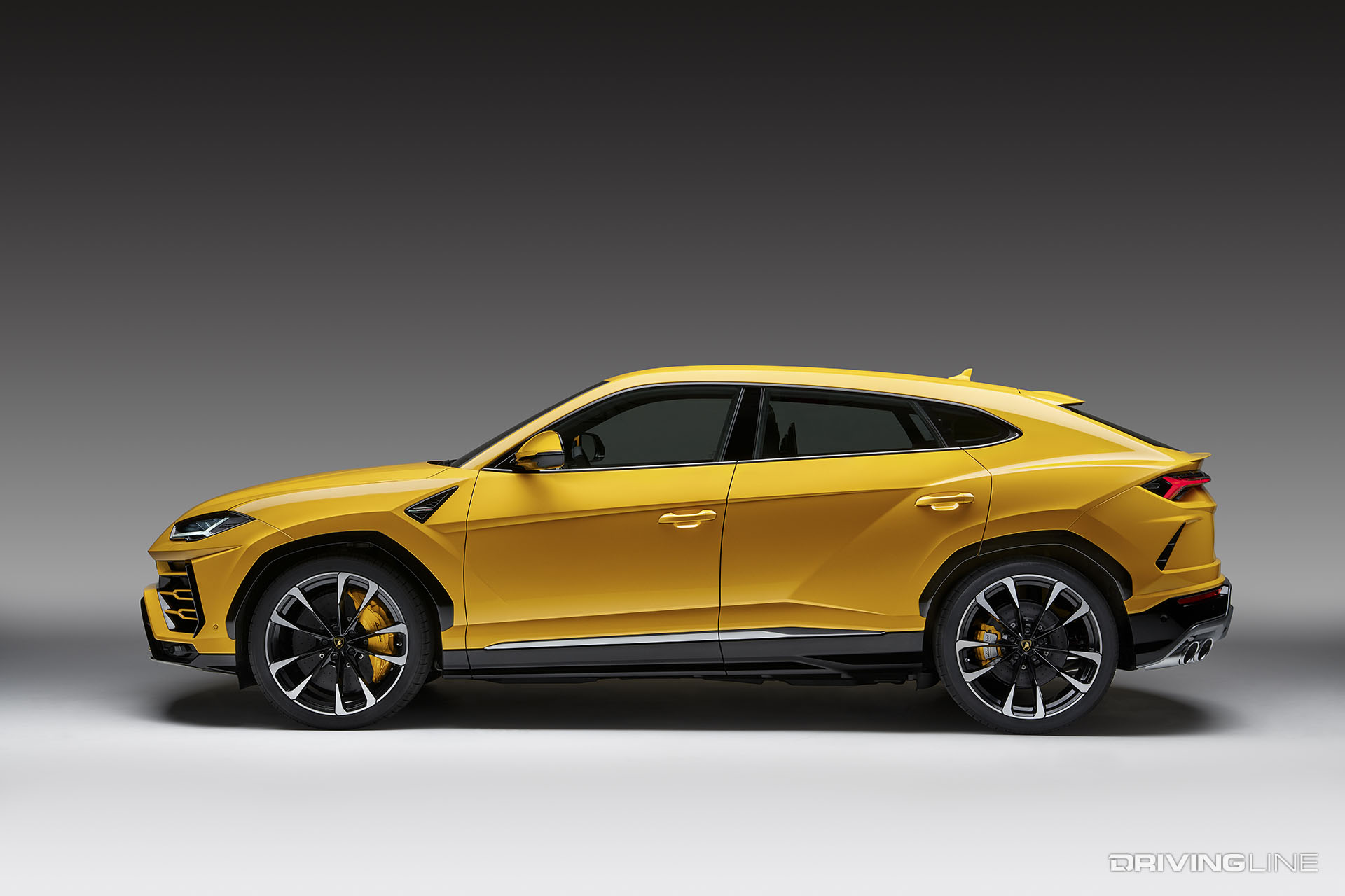 lamborghini urus 07