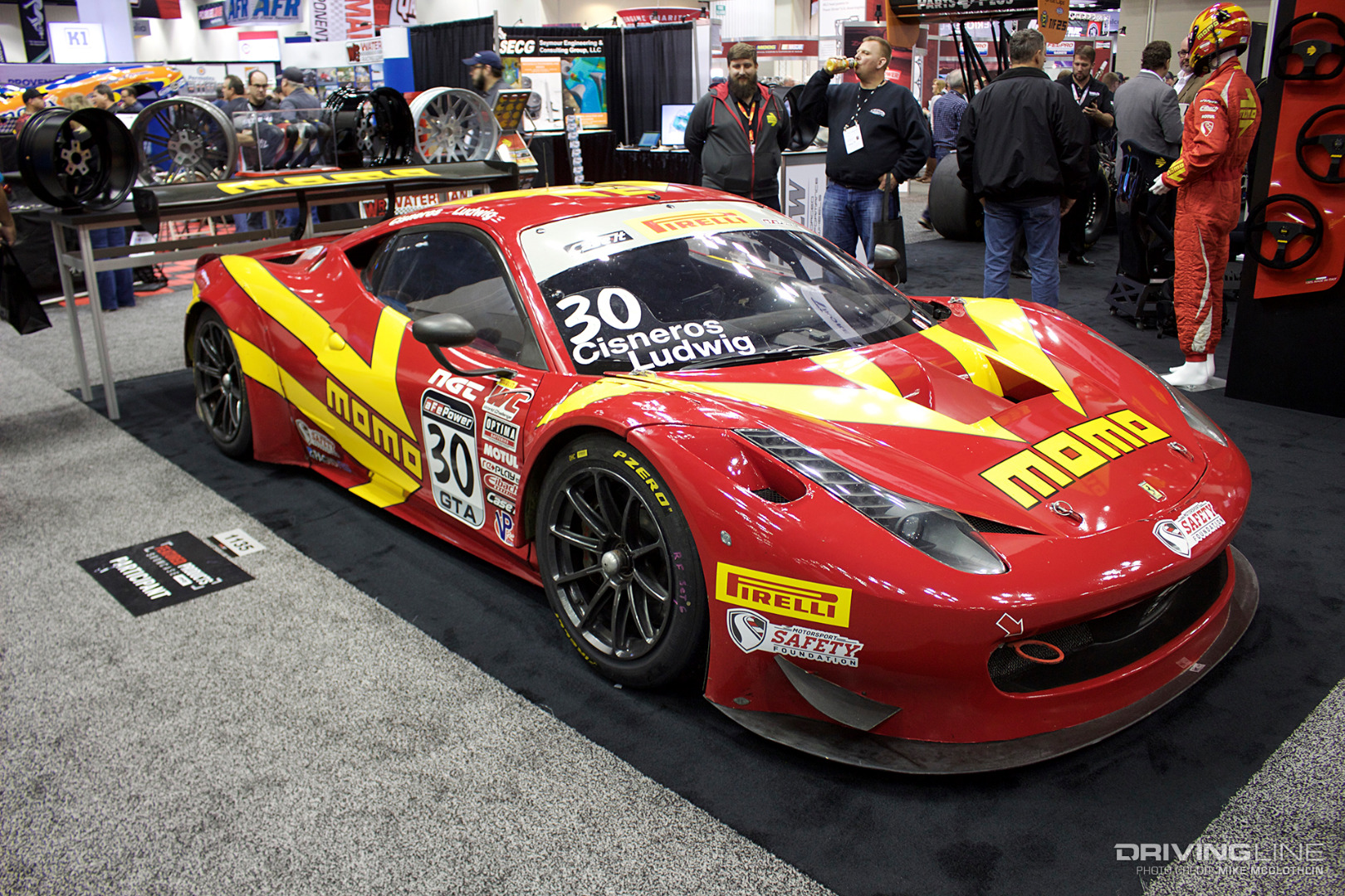 004-Momo-Motorsport-Ferrari-458-GT-Champion