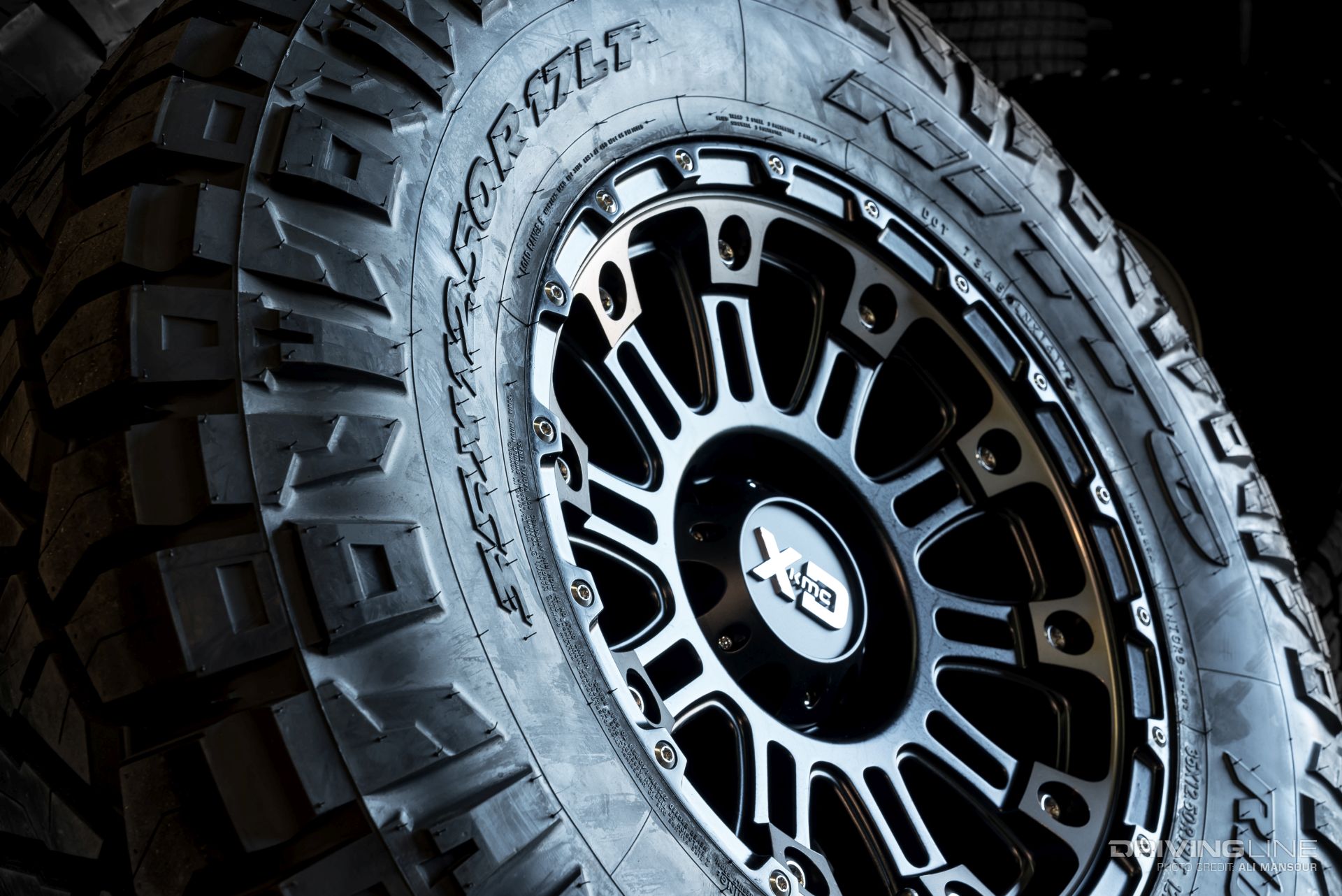 2006-GMC-Sierra-1500-skyjacker-lift-35-nitto-ridge-grapplers