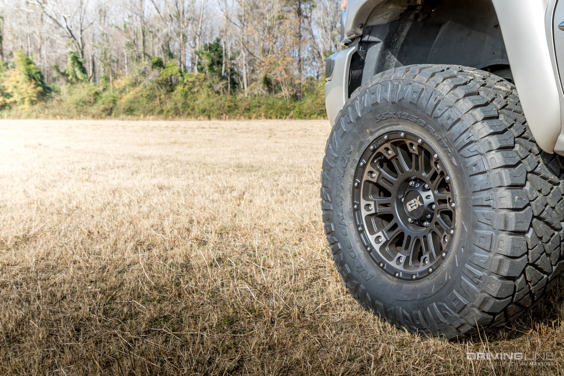 2006-GMC-Sierra-1500-skyjacker-lift-35-nitto-ridge-grapplers