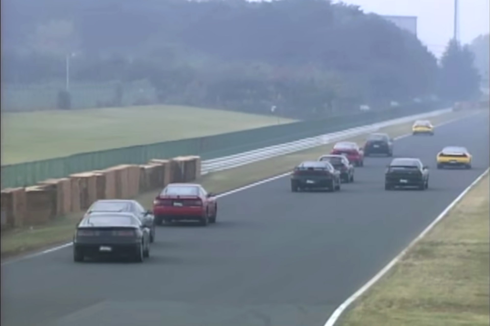 Best Motoring backstretch