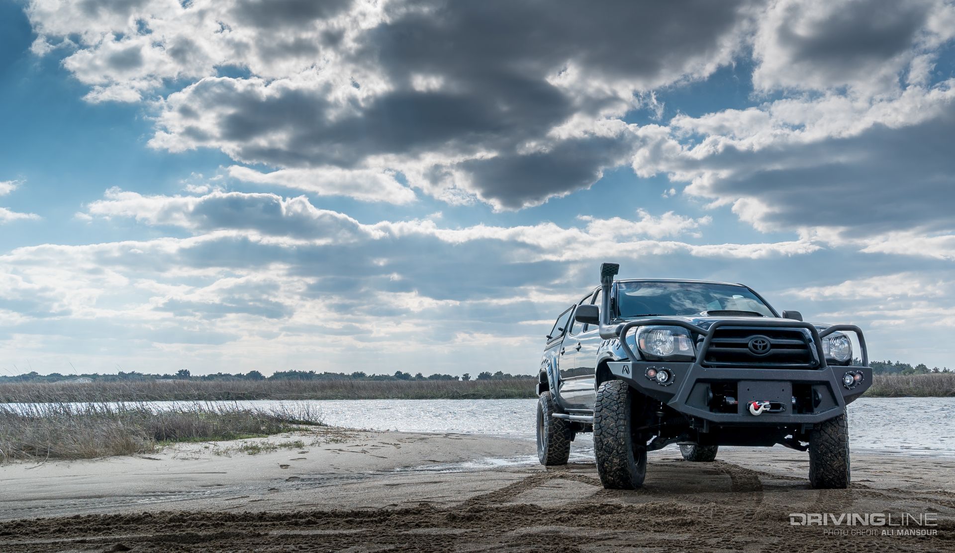 warn-vr10-s-winch-toyota-tacoma-fab-fours-winch-bumper-nitto-ridge-grappler