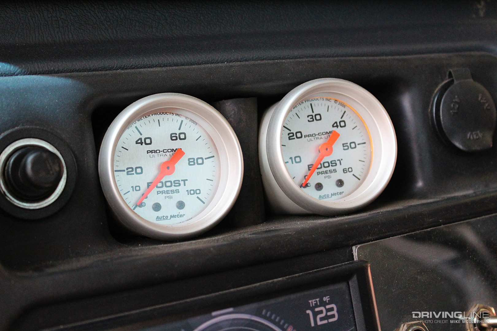 007-Auto-Meter-Boost-Gauges