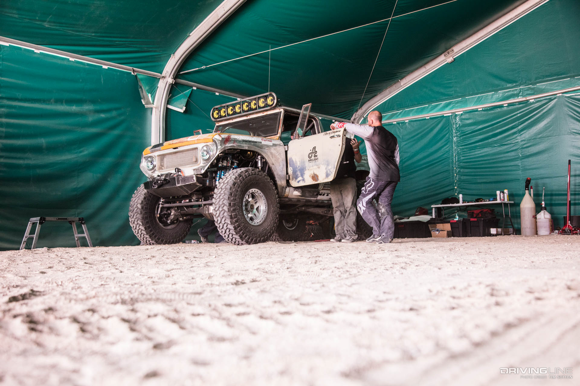 Shifting Gears - '71 International Scout Ultra4 Build