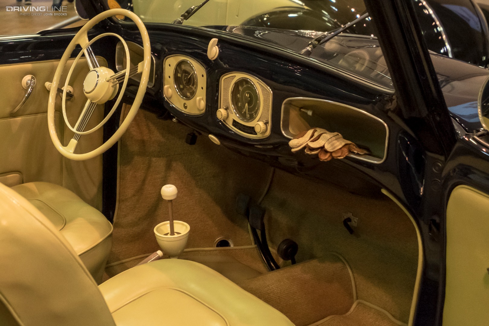 Volksworld VW Hebmüller Cabriolet Interior