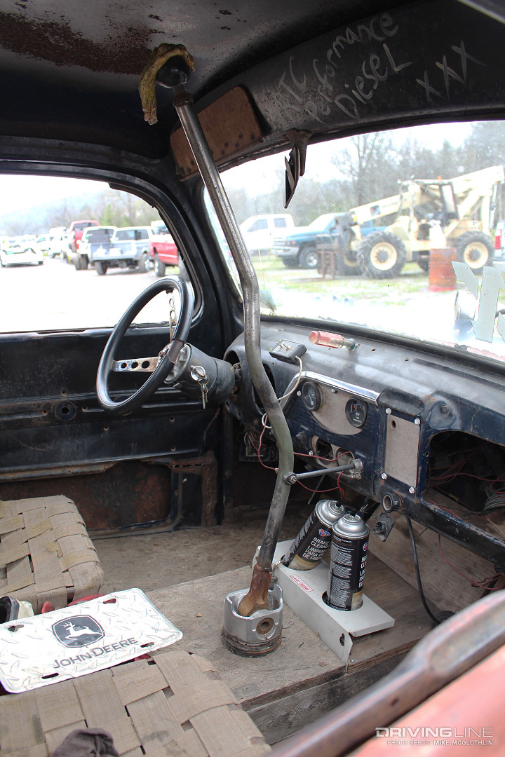 005-Rust-Bucket-Ford-Interior