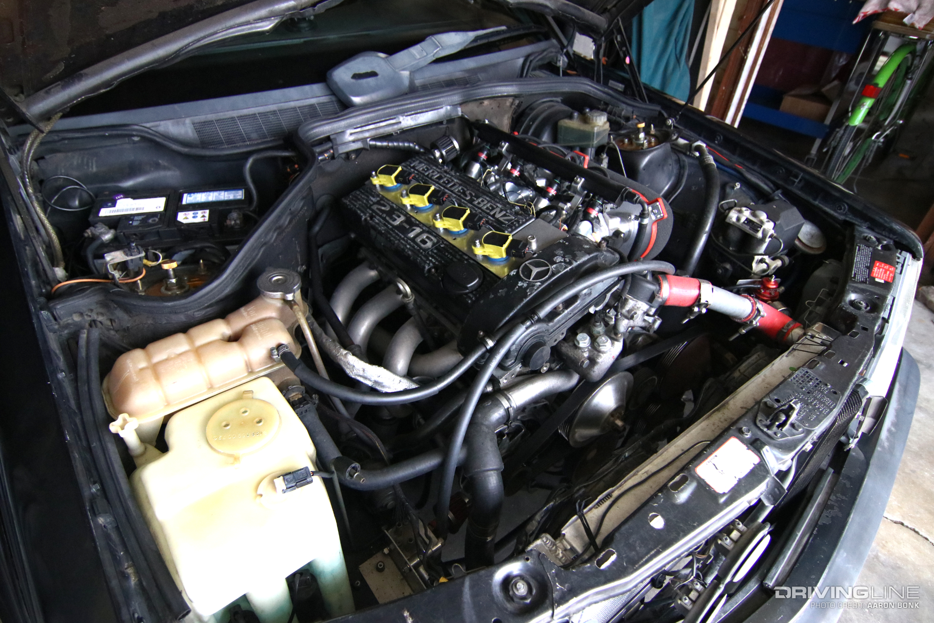 Mercedes-Benz 190E Engine