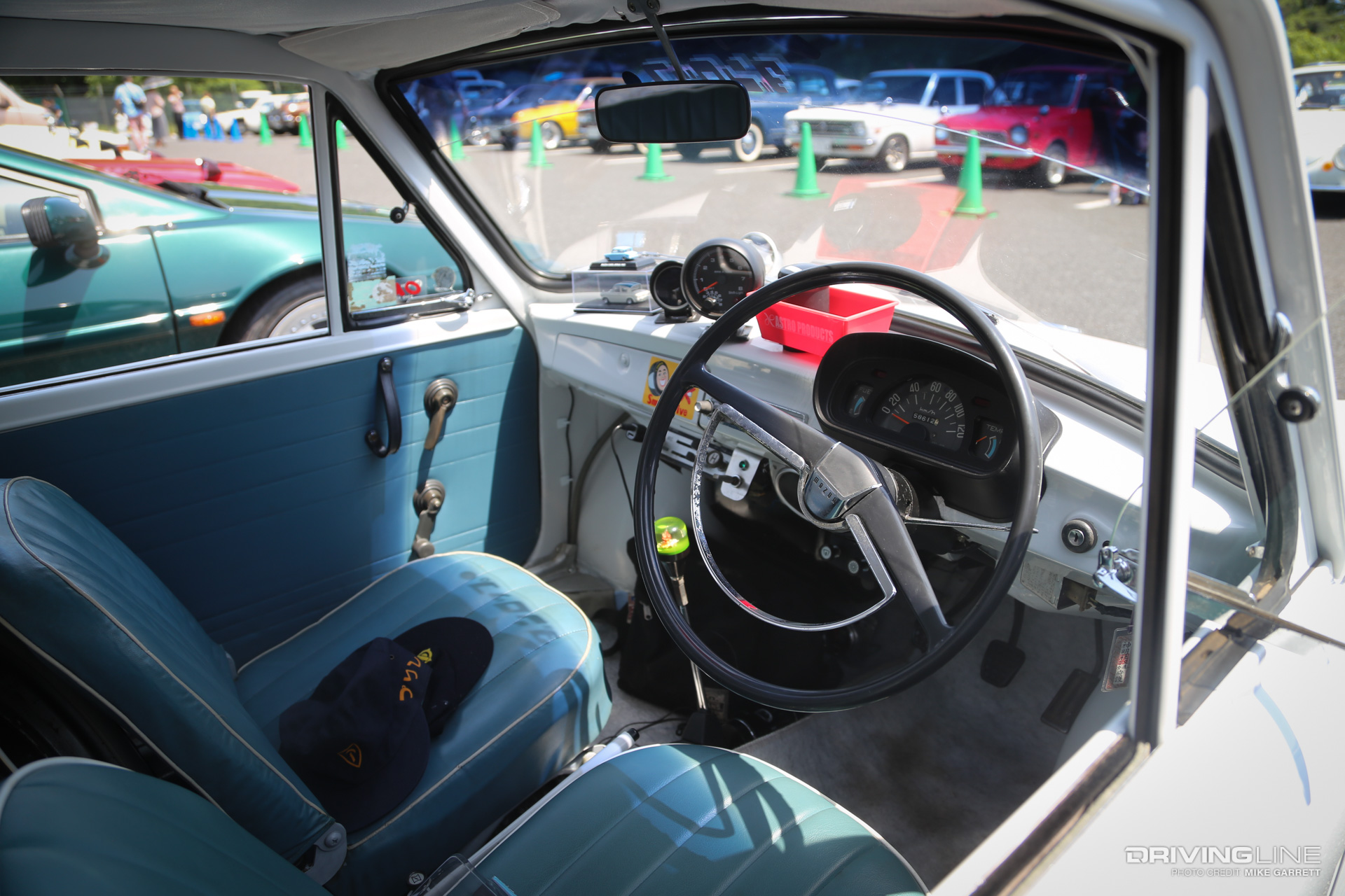 Showa Mazda Interior