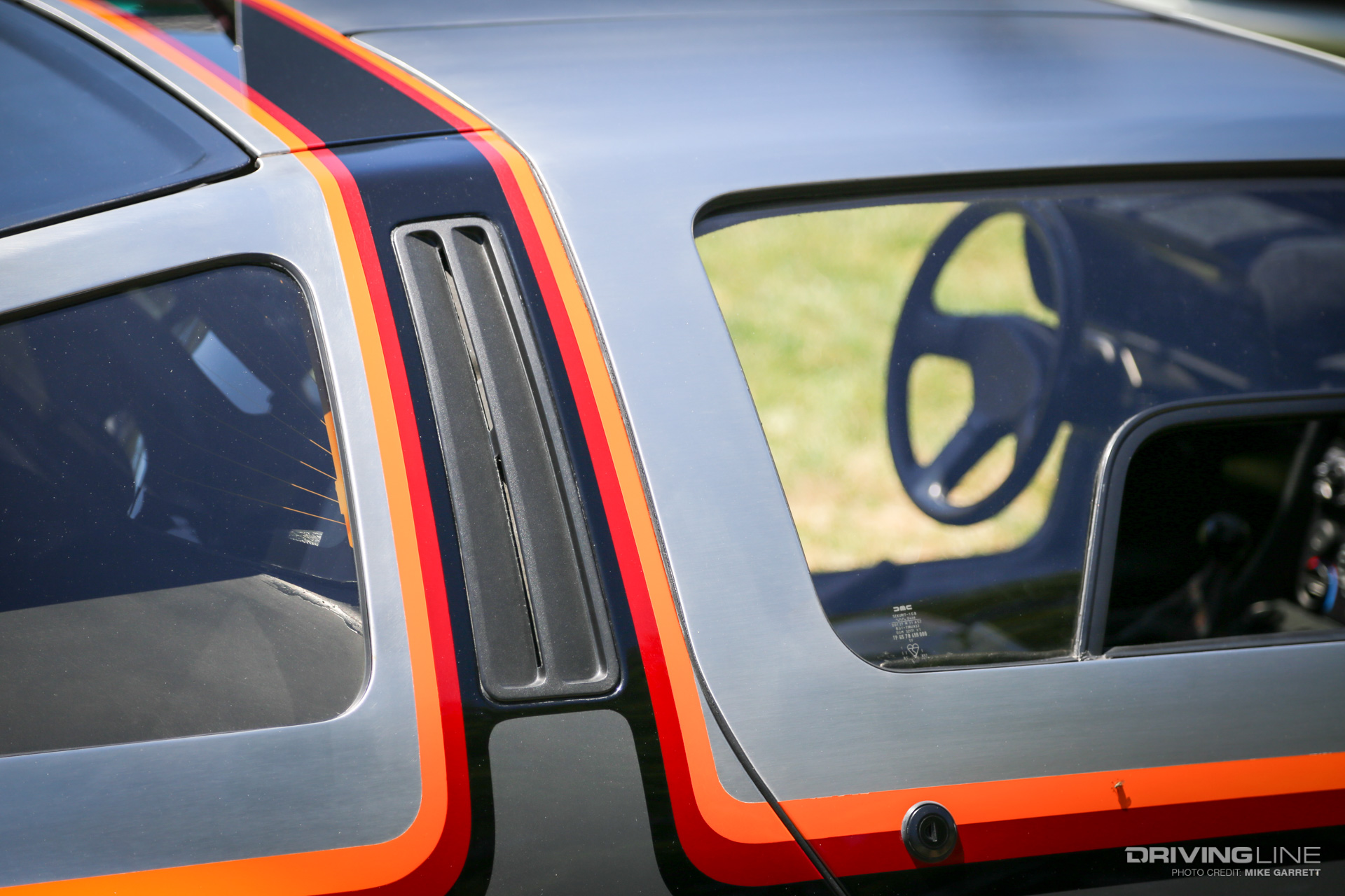 Radwood DeLorean Stripes