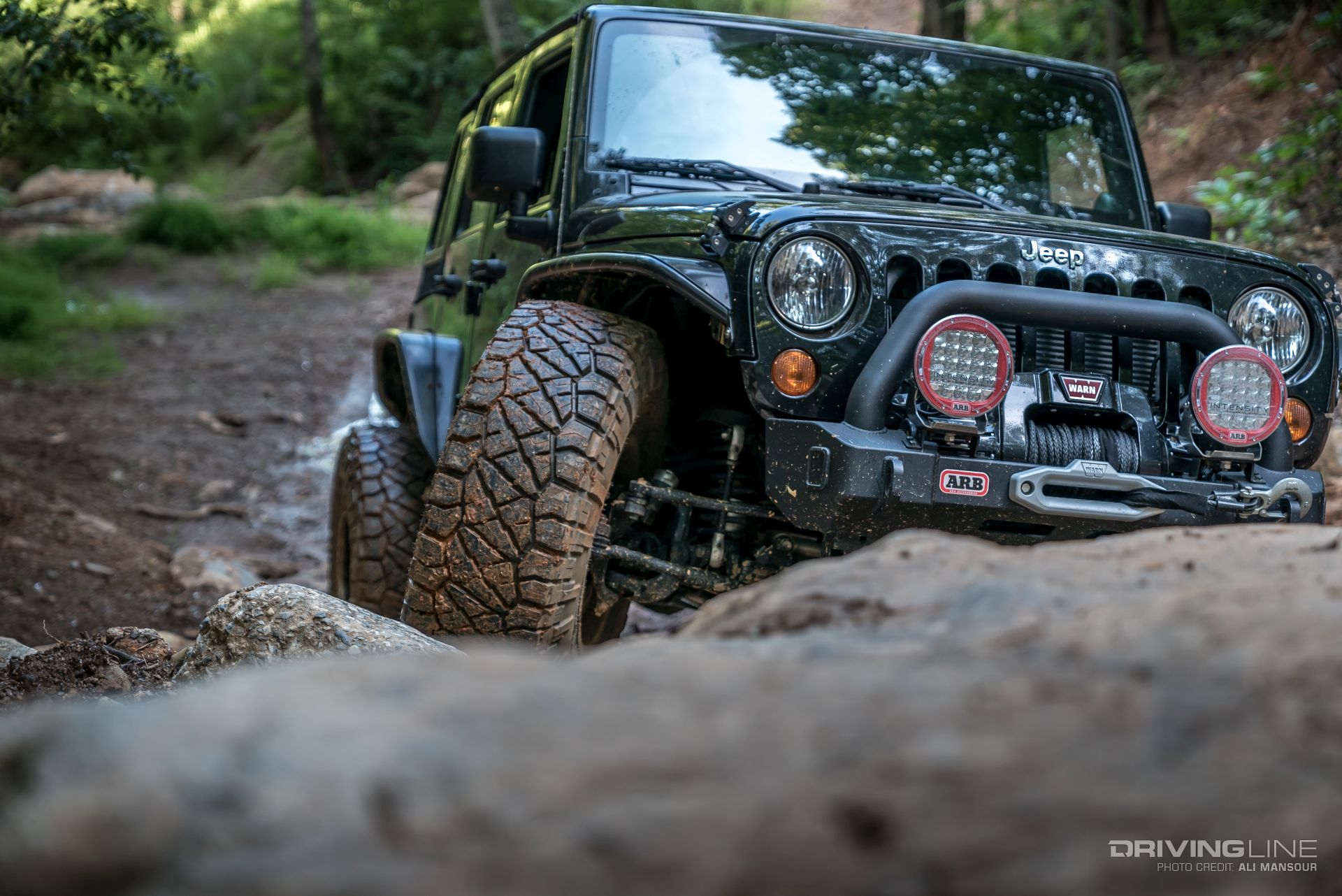 kmc-xd229-machete-crawl-beadlock-review-nitto-ridge-grappler-jk Crawling