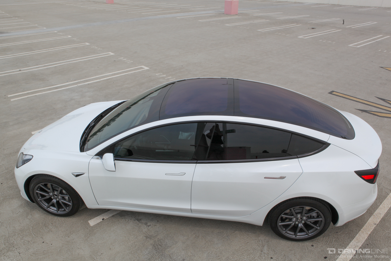 Tesla Model 3 Top