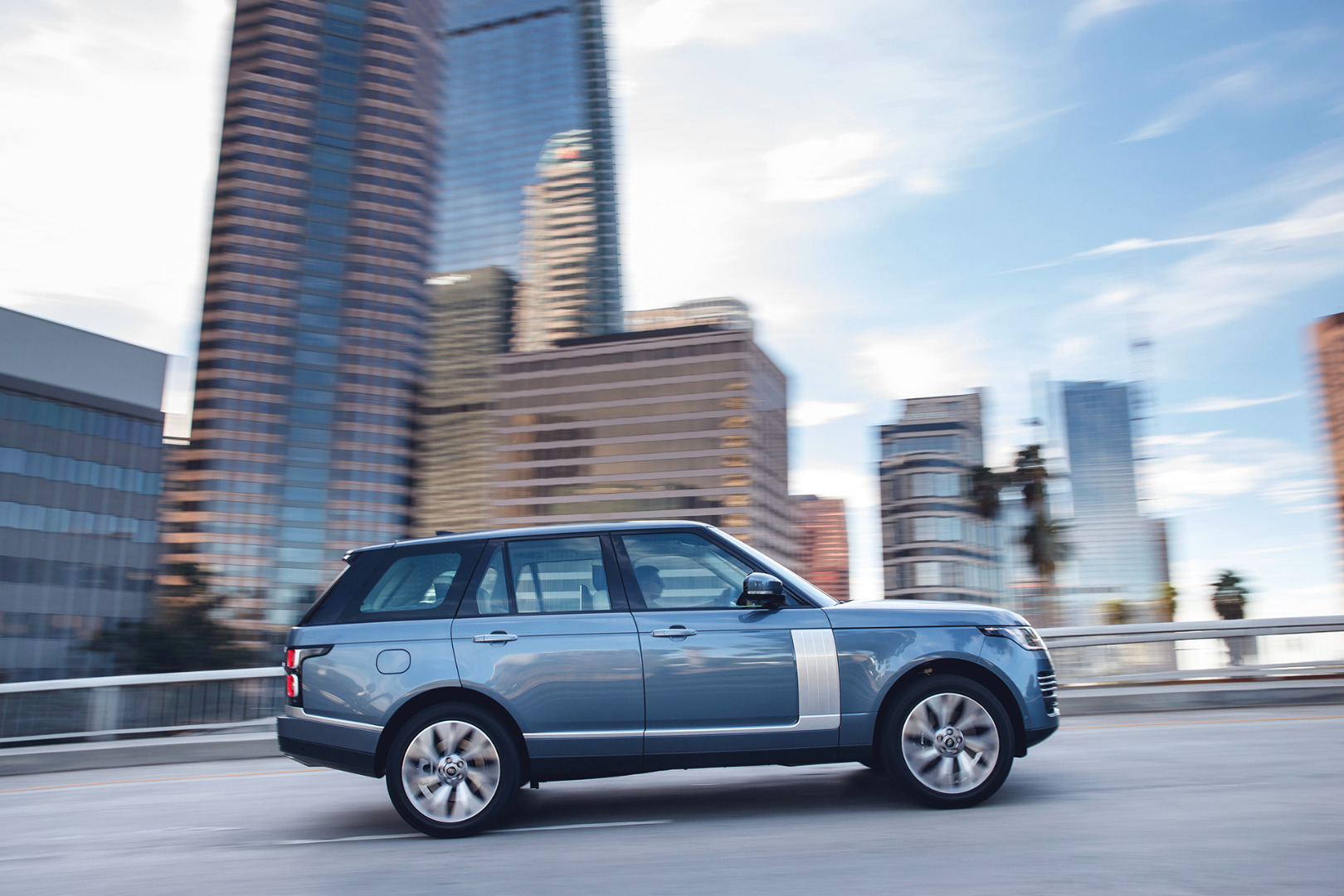 007-Land-Rover-Range-Rover-Diesel