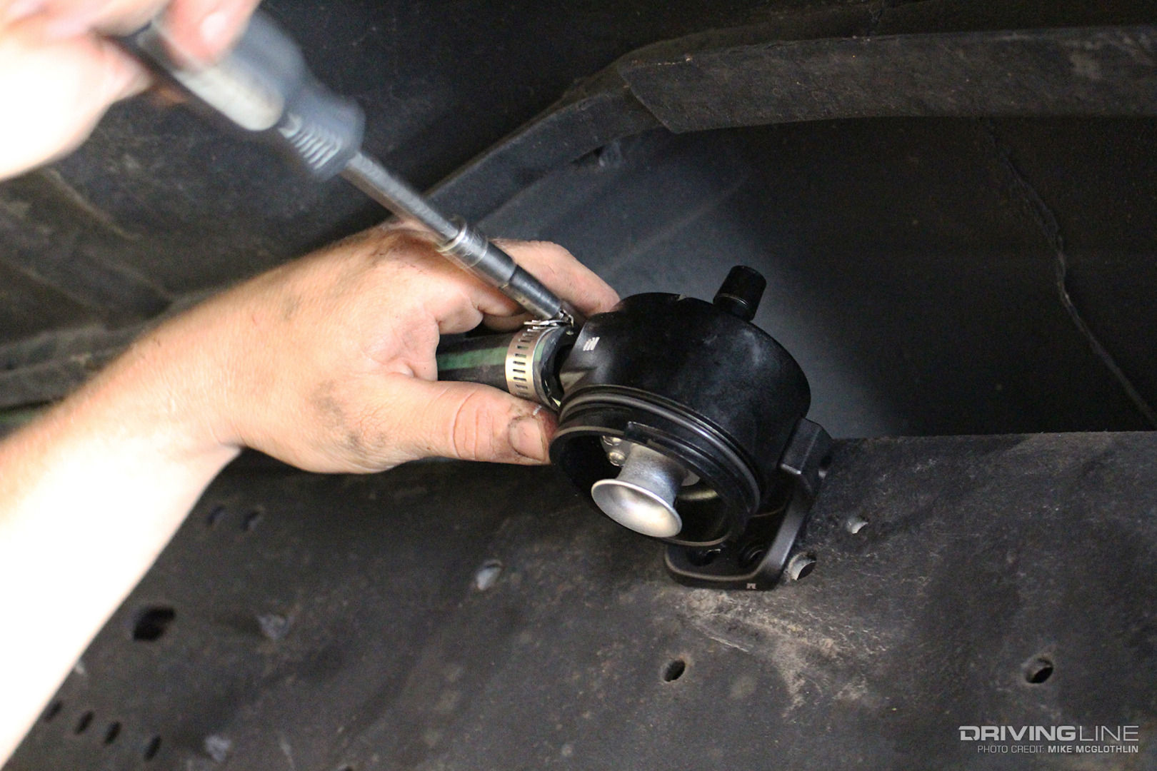 010-Mishimoto-Carbon-Fiber-Catch-Can-CCV-Hose