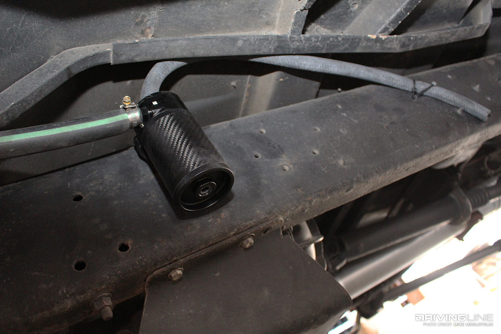 011-Mishimoto-Carbon-Fiber-Catch-Can-Installed