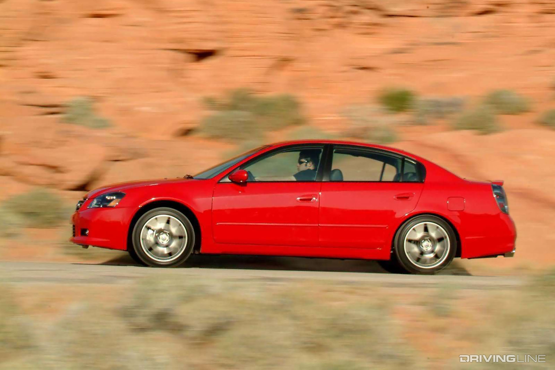 Nissan Altima SE-R Side