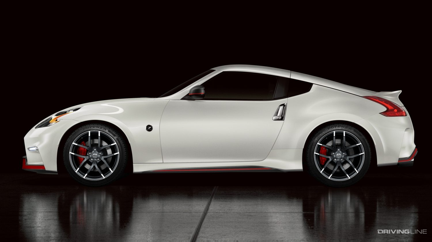 Nissan 370Z NISMO Side Black