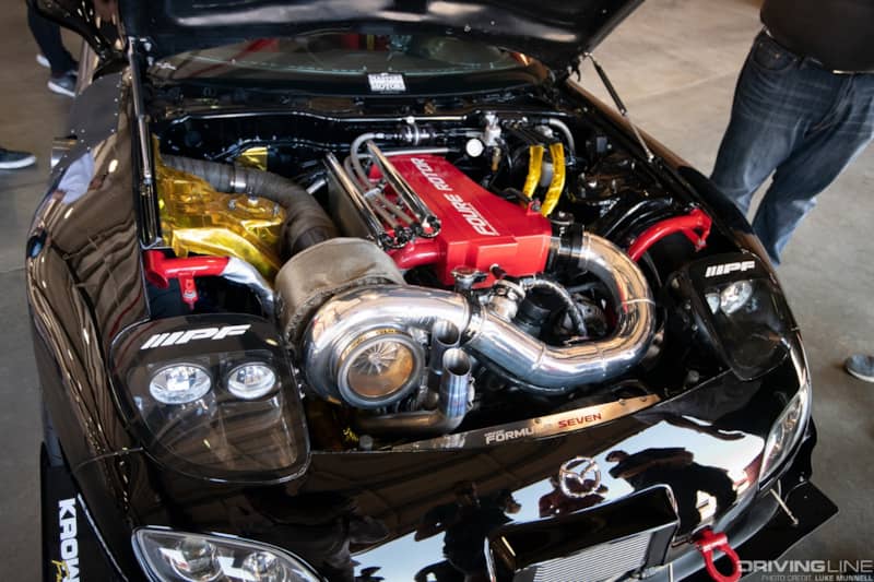 Sevenstock 21 big turbo 4-rotor black Mazda FD3S RX-7 engine bay David Mazzei 1,000-hp