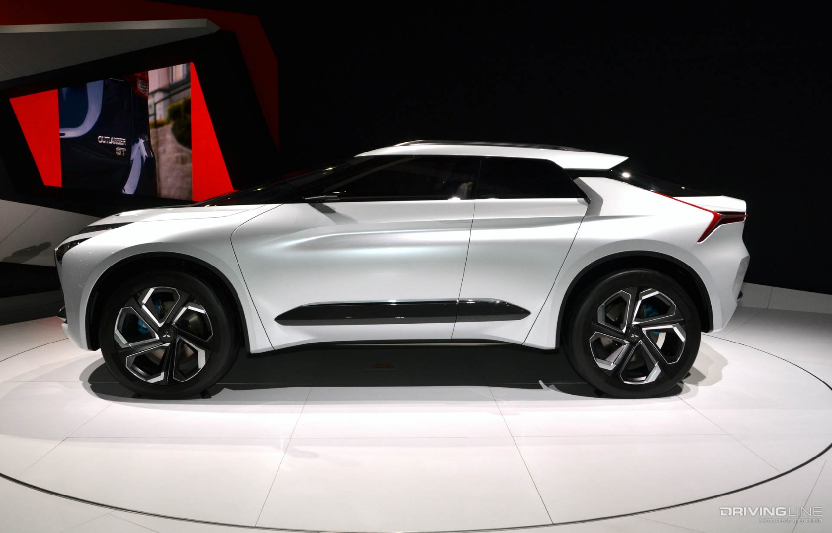 2018 LA Auto Show Mitsubishi e-Evolution side profile