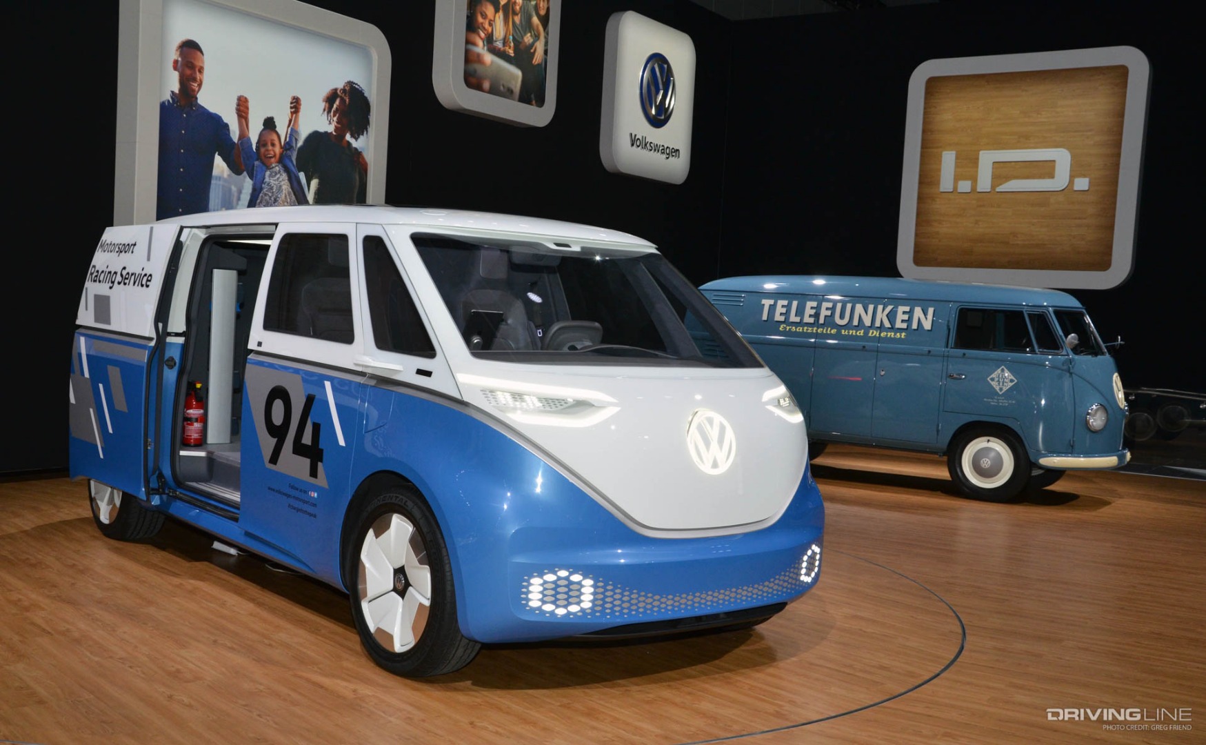 2018 LA Auto Show concepts Volkswagen Buzz ID front three quarter