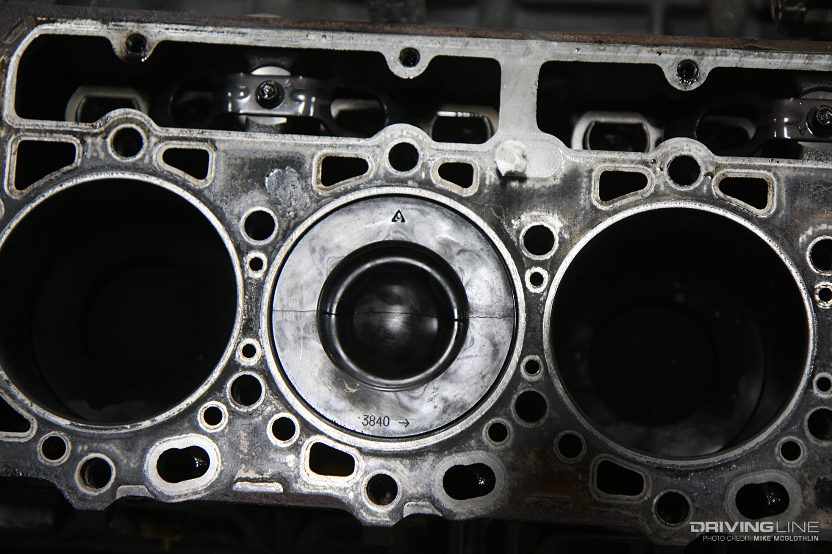 010-LMM-Duramax-Diesel-Cracked-Piston