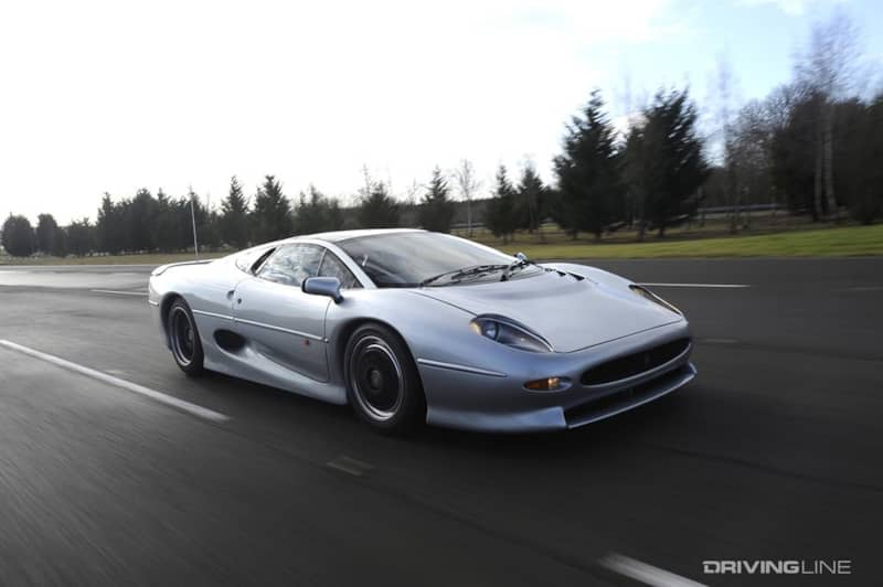 Jaguar XJ220