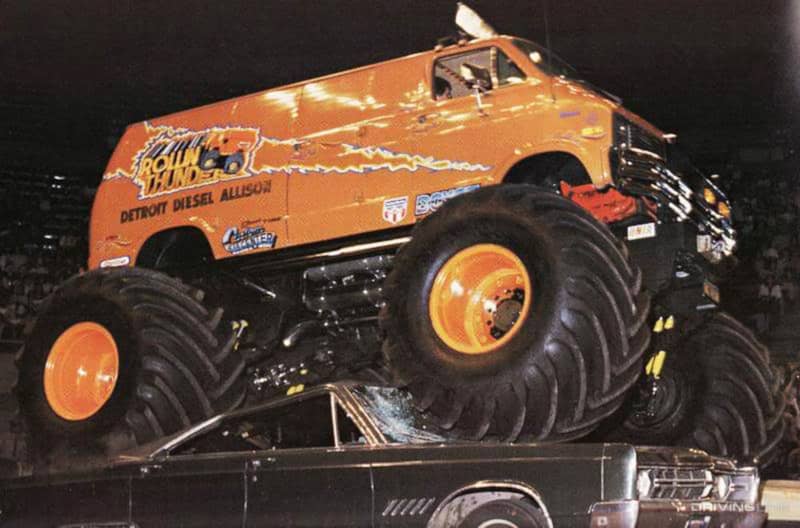 003-Rolling-Thunder-Monster-Truck-Van