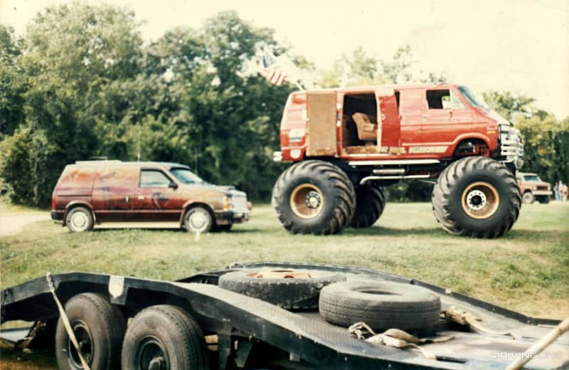 004-1972-Dodge-Trademan-Detroit-Diesel-Van