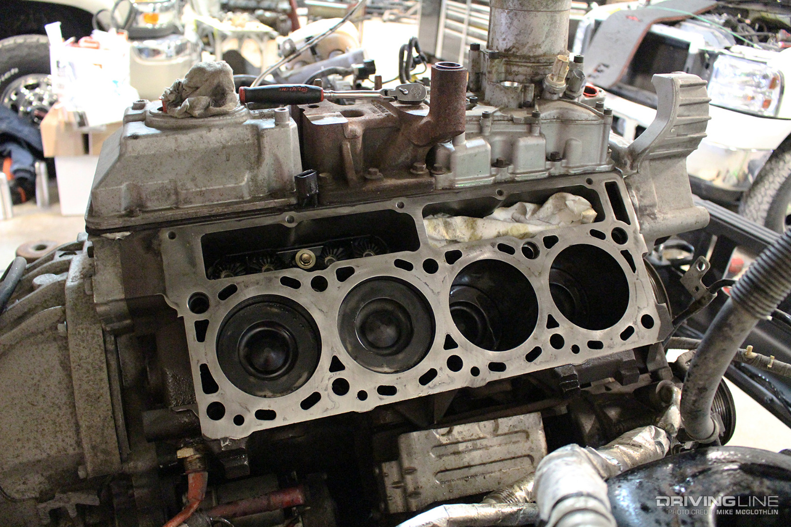 004-2008-Power-Stroke-Head-Bolt-Piston-Bores