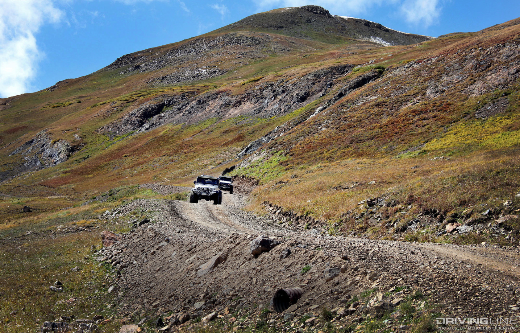 Jeep duo on California, Hurricane, Corkscrew Pass