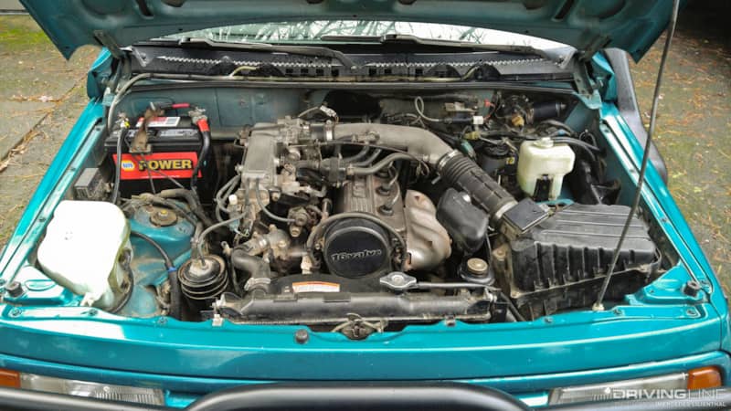 Suzuki Sidekick engine bay