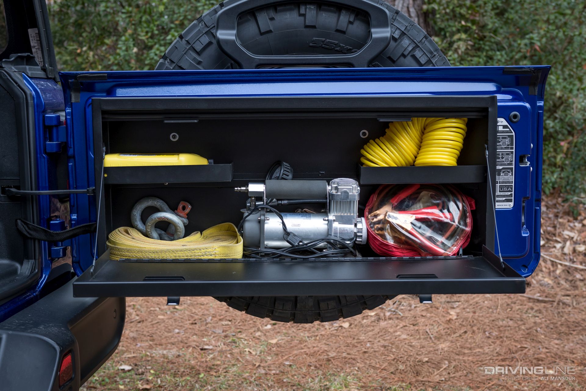 2018-jeep-wrangler-jl-sport-tuff-tailgate-lockbox-nitto-ridge-grappler open