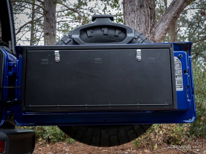 2018-jeep-wrangler-jl-sport-tuff-tailgate-lockbox-nitto-ridge-grappler box