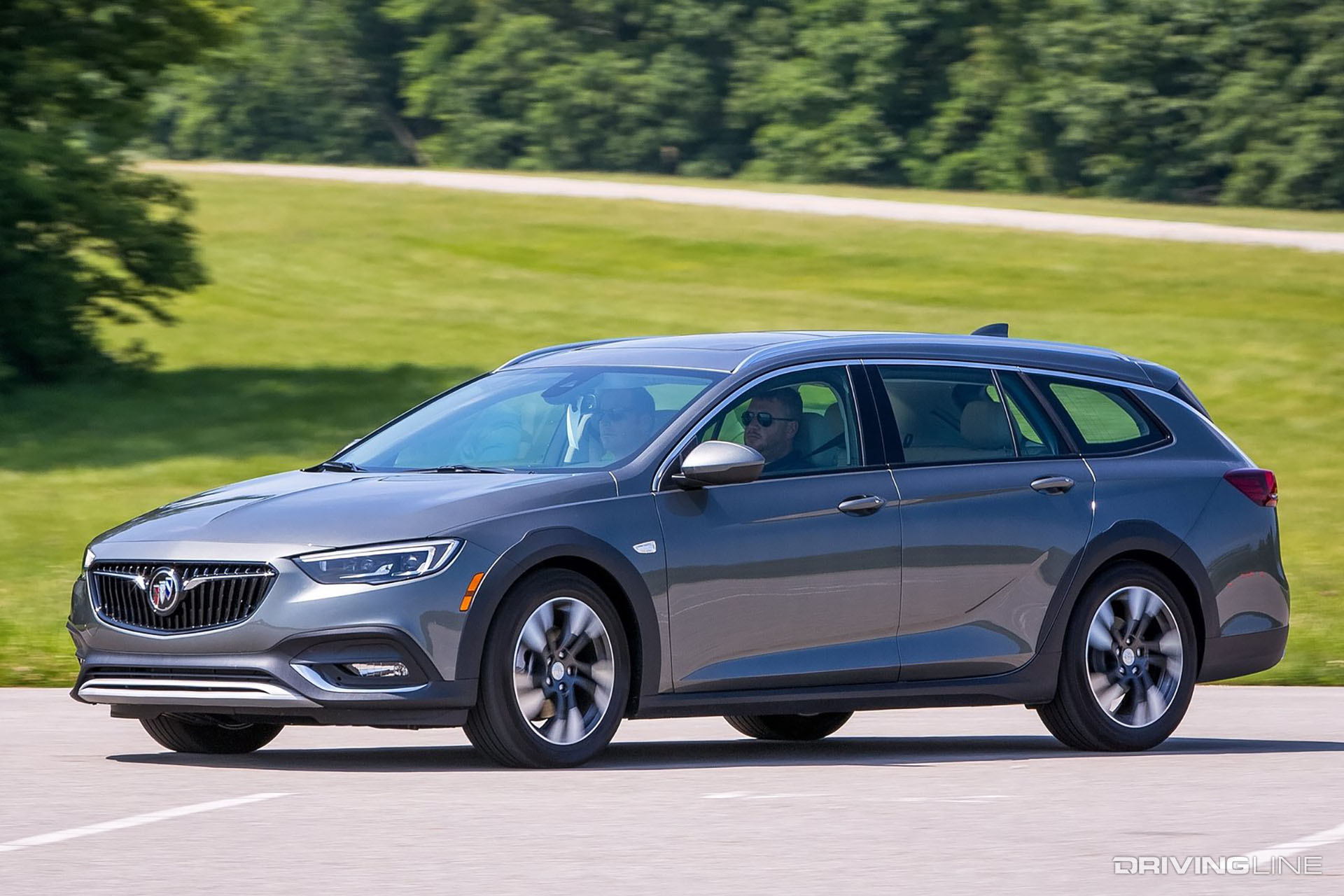 Buick Regal TourX Front